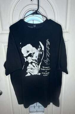 Martin Luther King Jr. Quote Graphic Print T-Shirt